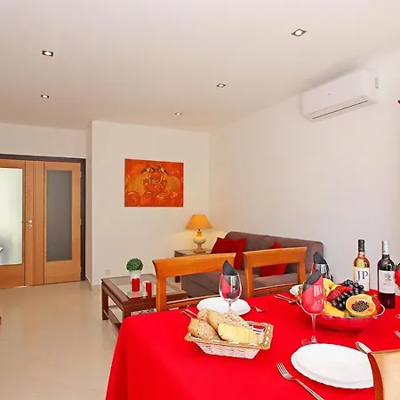 Caracas 2 - Ideal Ferias Em דירה